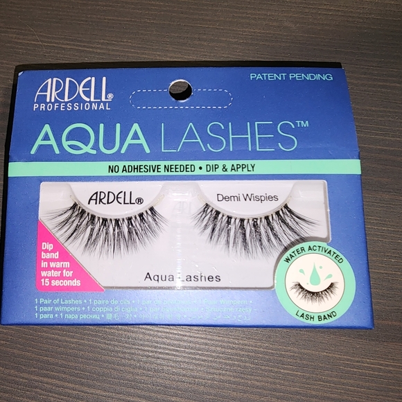 NEW In Box ARDELL False Eyelashes 1 Pair Aqua Lashes Demi Wispies No Glue Needed - Picture 3 of 4